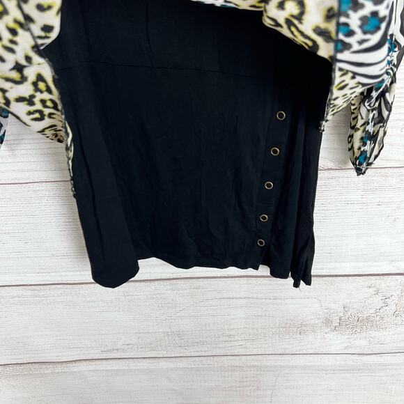 Multiples Women's Wild Kingdom Animal Printed Blouse Size Large - Picture 5 of 7